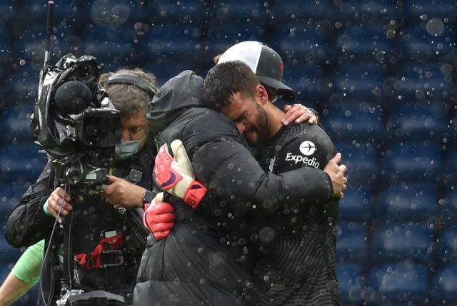 1621324046878093965.jpg 3764b398-53a1-4787-a0f9-9d9f172f69bc.jpg